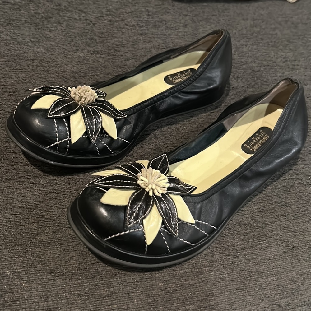 Womens Jean Paul Barriol Paris Accessoire Soft Leather Flats